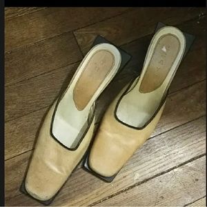Grave Women Tan Slide in Shoes, sz 8 1/2